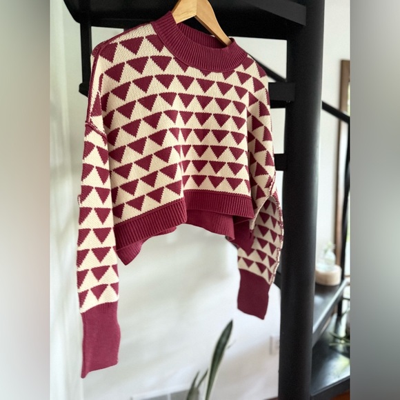 Easy street crop pattern pullover NWOT earth red combo - Picture 1 of 3